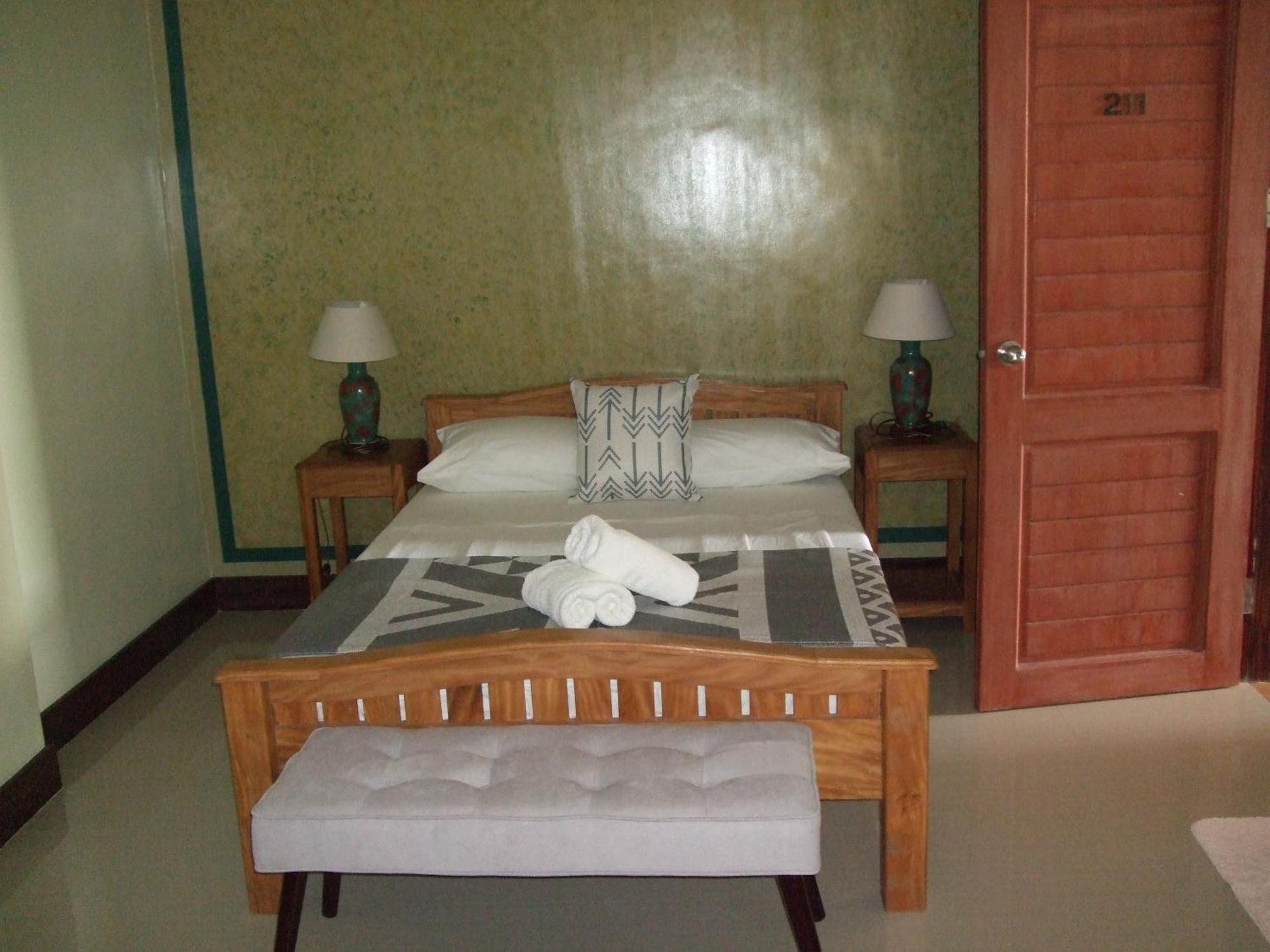 Calicoanvilla Sarog Rum bild
